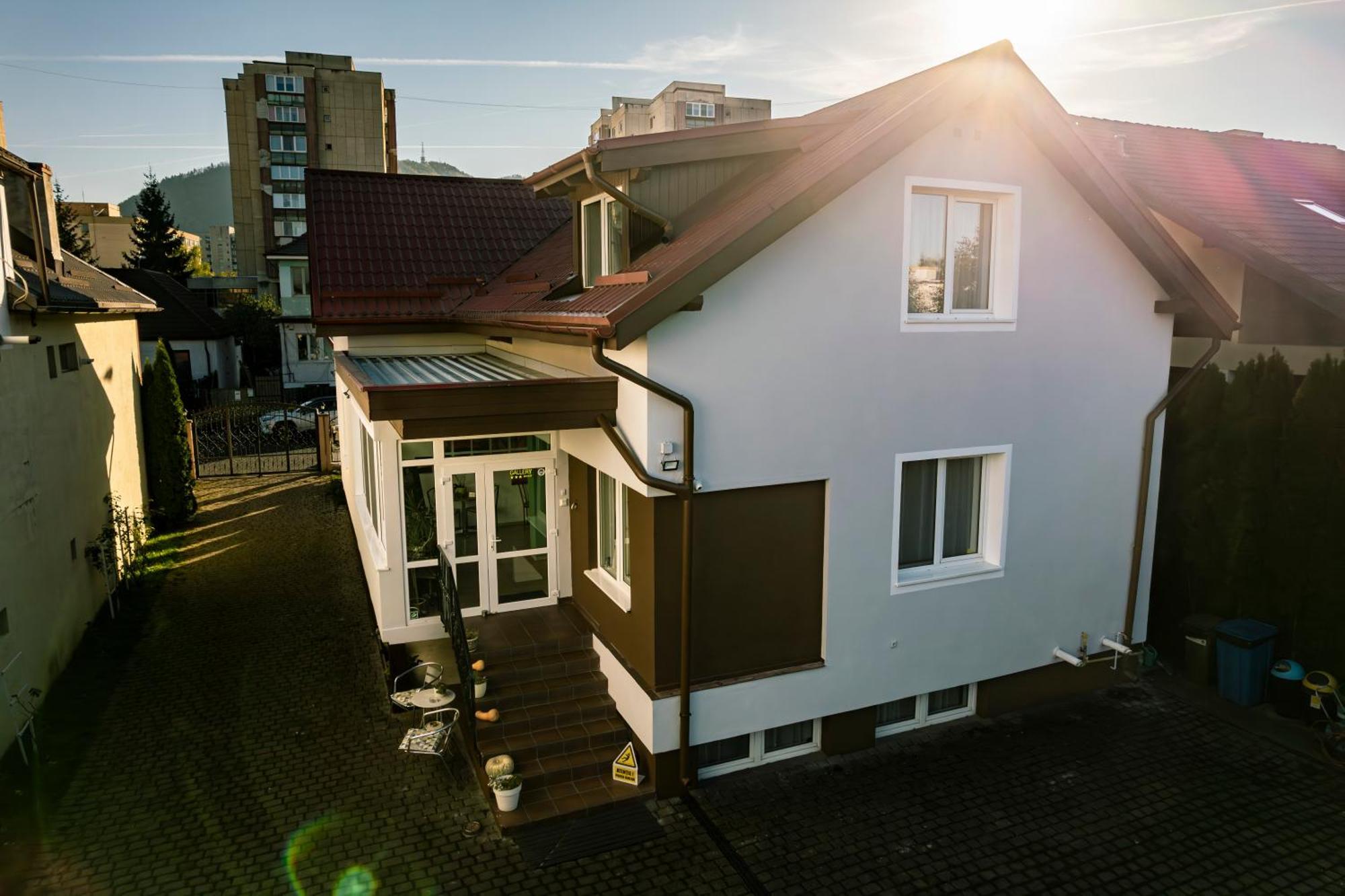 Pension Gallery Braşov Exterior foto
